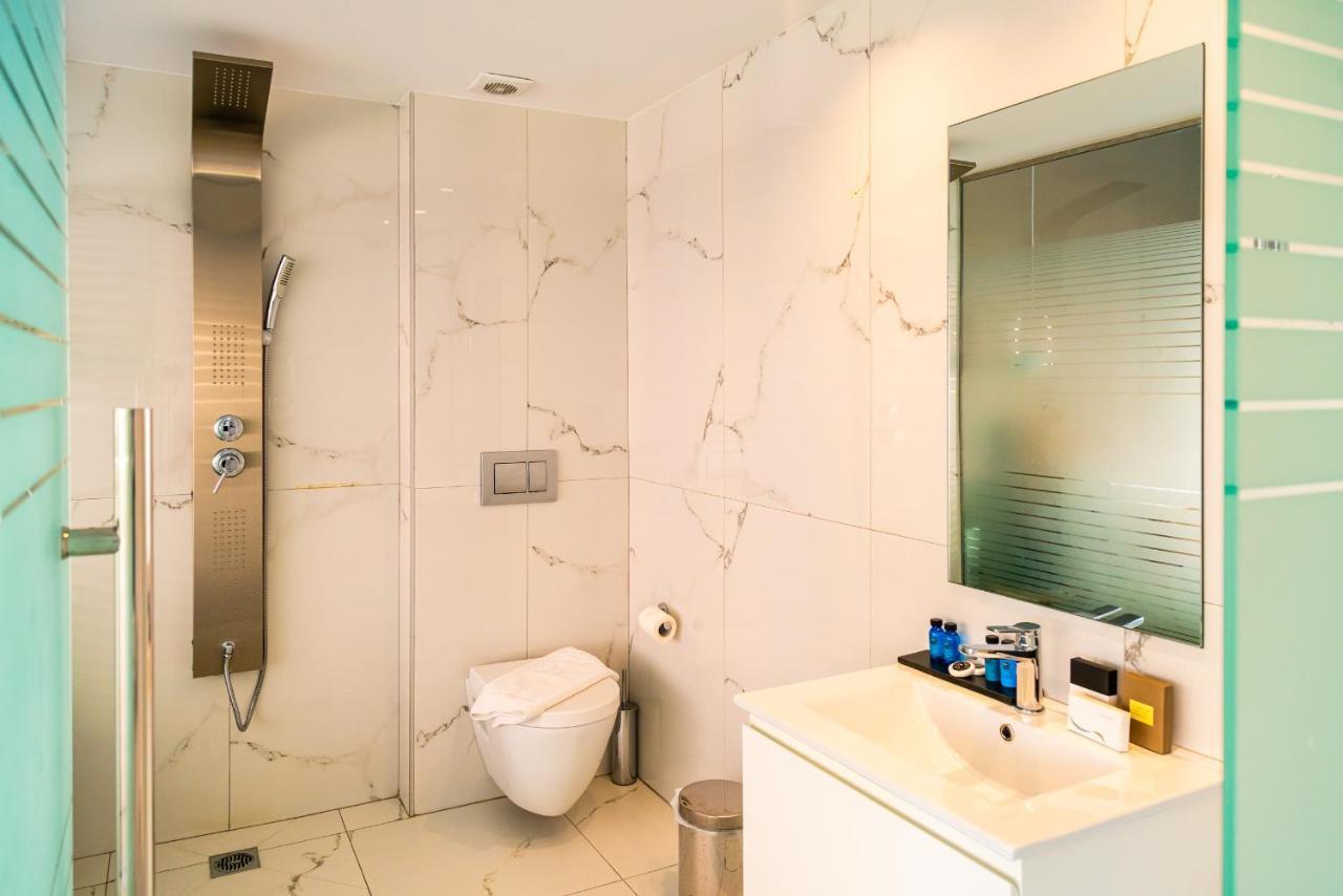 Vitruvius Smart Hotel & Spa Atene Esterno foto